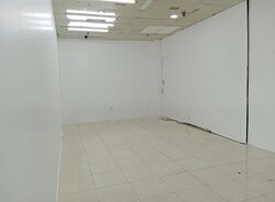 Sim Lim Square (D7), Shop House #633277041